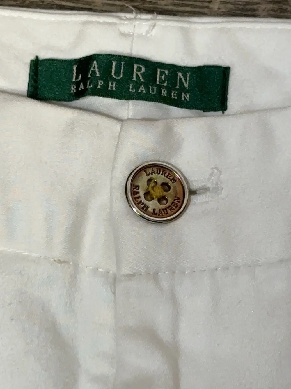 Lauren Ralph Lauren White Bermuda Shorts Size 6 Cotton Stretch Classic Preppy - Picture 4 of 7